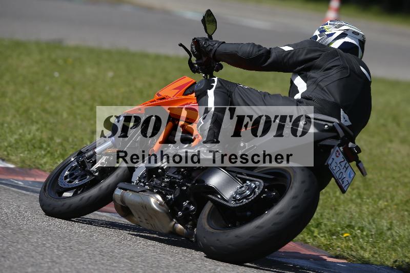 /Archiv-2024/29 12.06.2024 MOTO.CH Track Day ADR/Gruppe rot/unklar